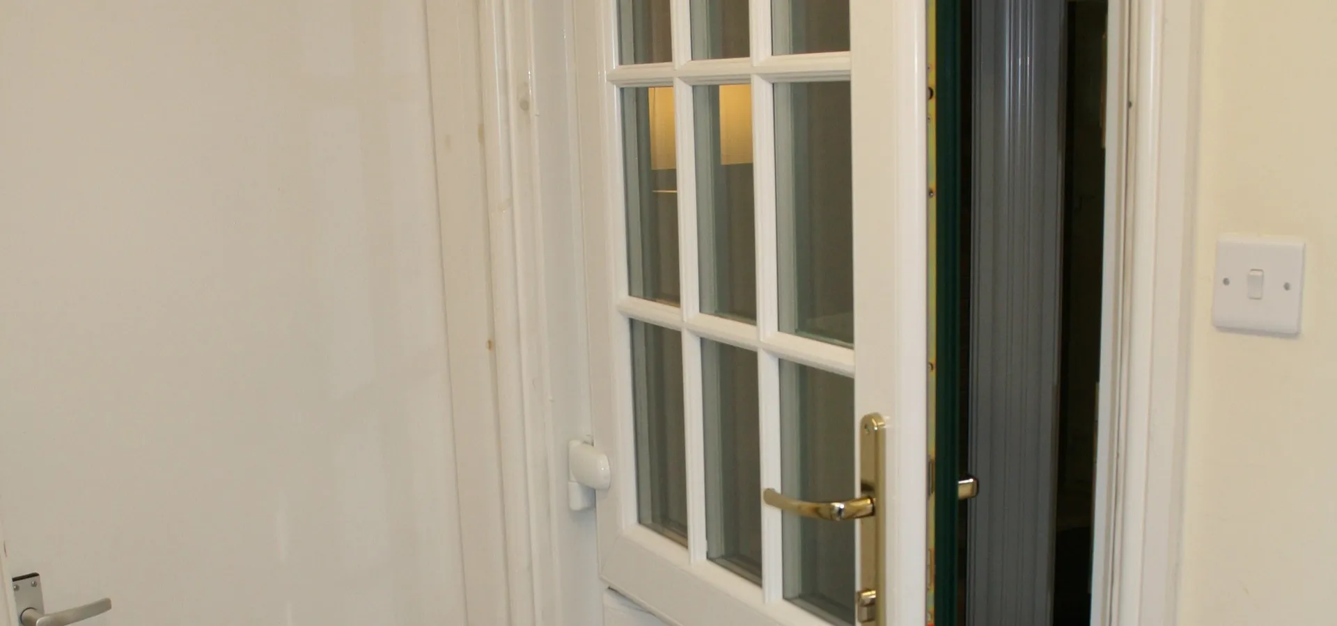 Stable Doors Earlsfield